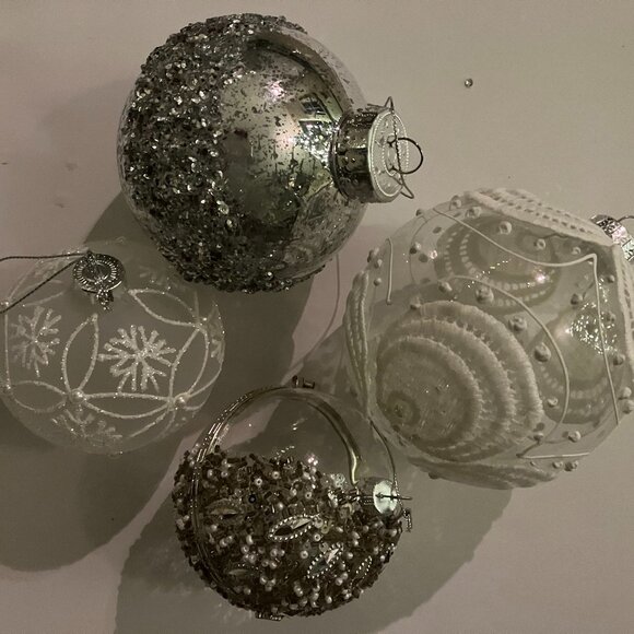 CHRISTMAS ORNAMENTS - Picture 3 of 3